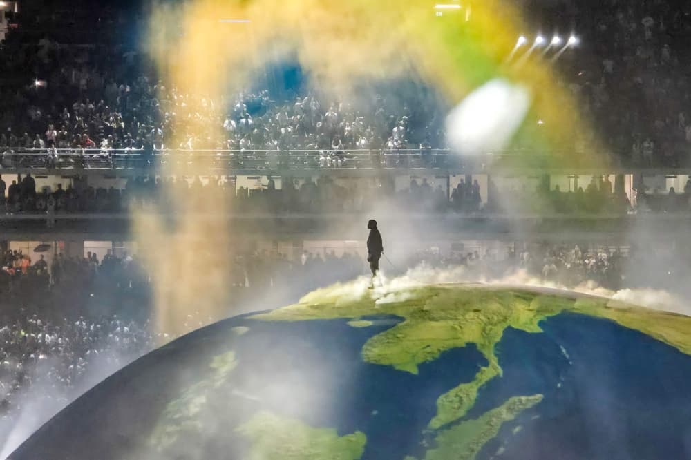 YE performing on the globe stage at Atatürk Olympic Stadium in Istanbul